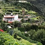 빌라 La Dimora Di Zoe *